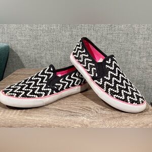 Girls Cat & Jack slip on embroidered shoes. Gently used, overall good condition.